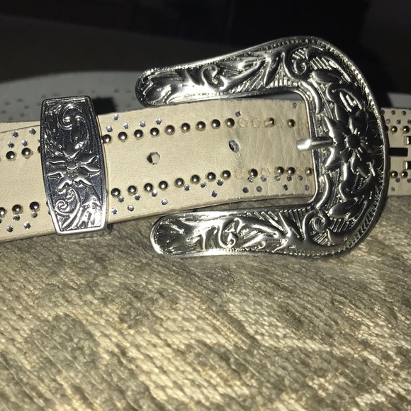 Leather M/L Studded Cream Color Bling Belt Thick - Picture 3 of 7